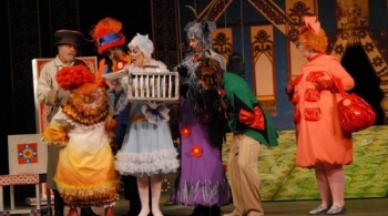 Кошкин дом | ТЮЗ им. Вампилова