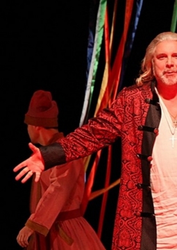 На стыке времён | Владоблдрамтеатр