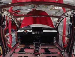 Tesla показала процесс сборки Model 3 на видео