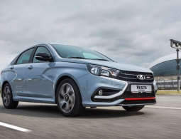 АвтоВАЗ назвал стоимость самой дорогой Lada