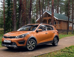 Kia начала продажи Rio X-Line c увеличенным клиренсом в России