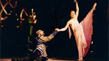 Бахчисарайский фонтан | Омский музыкальный театр