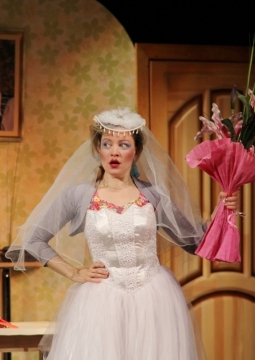 Обед из трёх блюд + салат со скандалом | Кировский драмтеатр