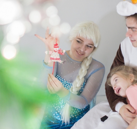 Снежный квест и шоу крио-мороженого с Эльзой и Олафом