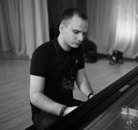 Игорь Хабаров