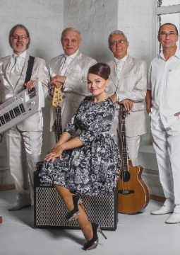 Поющие гитары