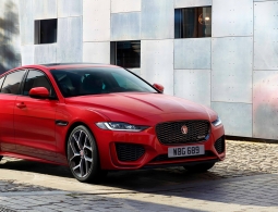 Jaguar представил обновленный XE