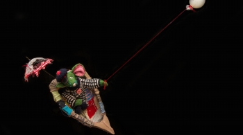 С тех пор пингвины летают