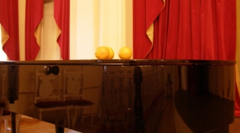 Три апельсина | Театр Зазеркалье