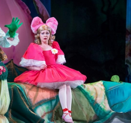 Дюймовочка | Иркутский ТЮЗ им. А. Вампилова