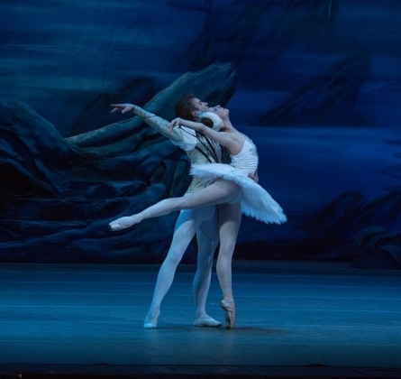 Лебединое озеро