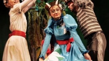 Динь-Дон, я ваша мама | Молодежный театр