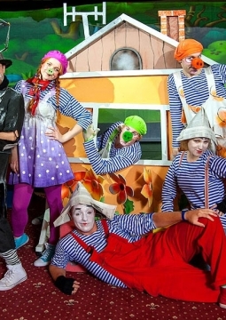 Три поросёнка на новый лад | Театр-студия Галёрка