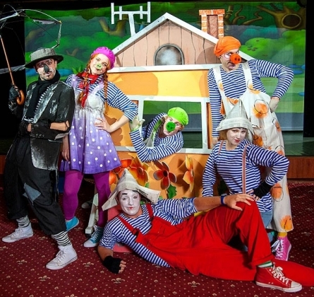 Три поросёнка на новый лад | Театр-студия Галёрка