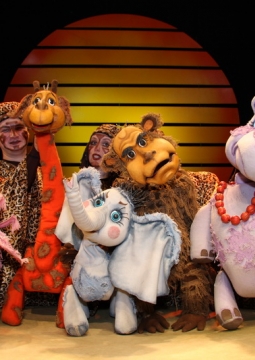 Любопытный слоненок | Краснодарский краевой театр кукол