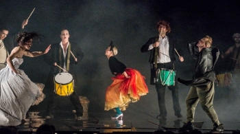 Барабаны в ночи | Театр им. Пушкина