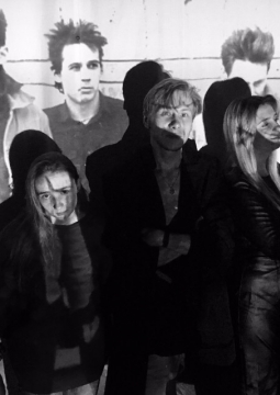 Летели качели | Камерный театр Новая драма