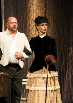 Темные аллеи Бунина | Кировский драмтеатр