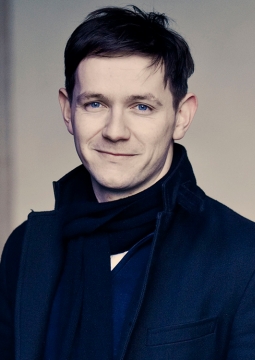 Йестин Дэвис