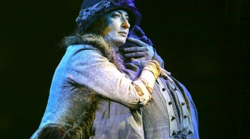 Две дамочки в сторону севера | Драматический театр на Васильевском