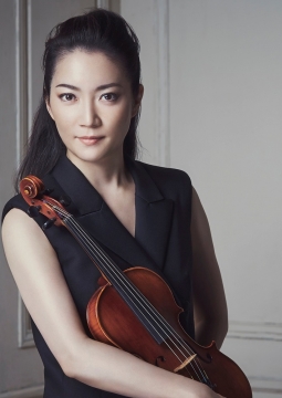 Акико Суванаи