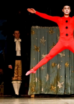 Щелкунчик | Омский музыкальный театр