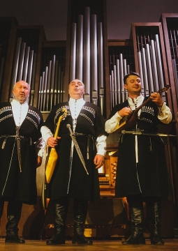 Рождество в Грузии. Тбилисо. Грузинское многоголосие, орган и оркестр гусляров