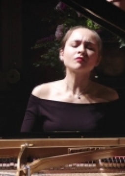 Анна Цыбулева