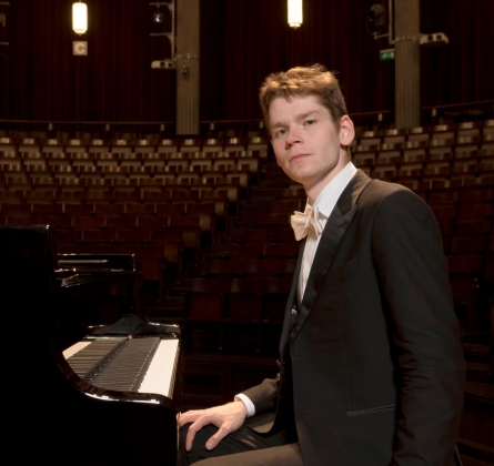 Андрей Гугнин