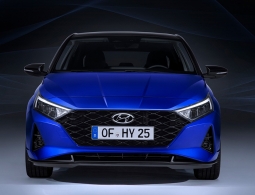 Компактный хэтчбек Hyundai i20 сменил поколение и стал гибридом