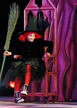 Маленькая Баба-Яга | Томский областной Театр Драмы