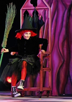 Маленькая Баба Яга