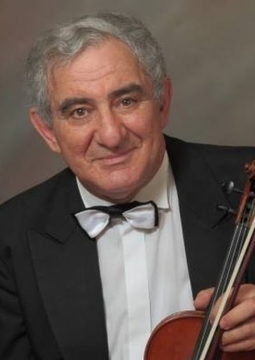 Михаил Казиник