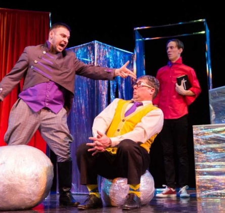 Трое на качелях | Екатеринбургское театральное агентство