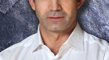 Дмитрий Певцов