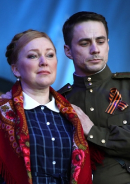 Поклонимся великим тем годам | Московский Губернский театр