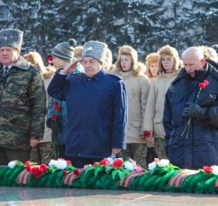 Слава солдатам Победы