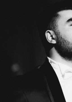 Карен Оганесян