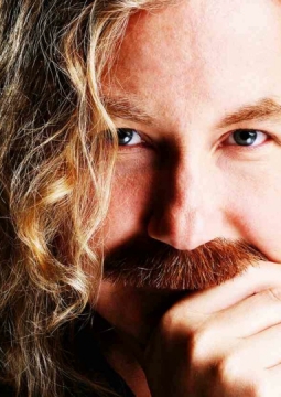 Игорь Николаев