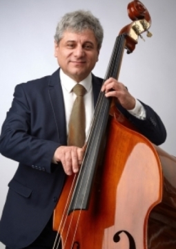 Джазовый оркестр Адама Терацуяна