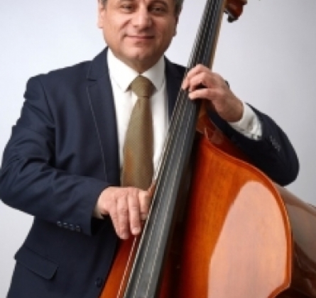 Джазовый оркестр Адама Терацуяна