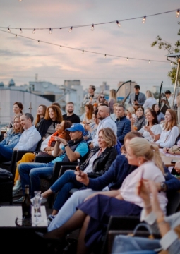 Горячая смесь джаза и блюза на крыше