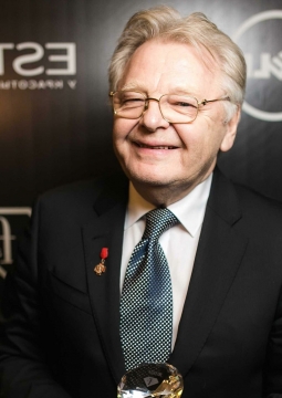 Юрий Антонов