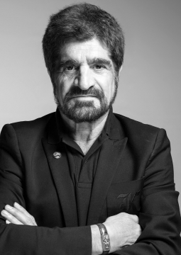 Дзах Арут | Арут Пампукчян