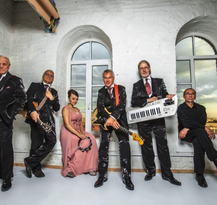 Поющие гитары