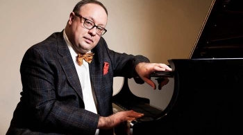 Александр Гиндин