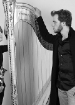 Саксофон и Арфа