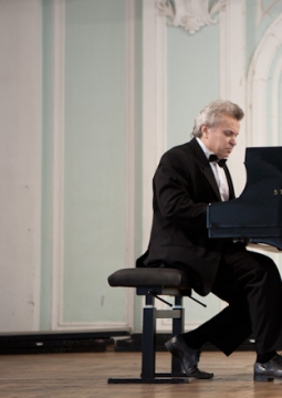 Александр Фоменко