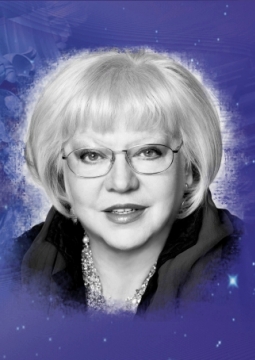 В разноголосице девического хора...