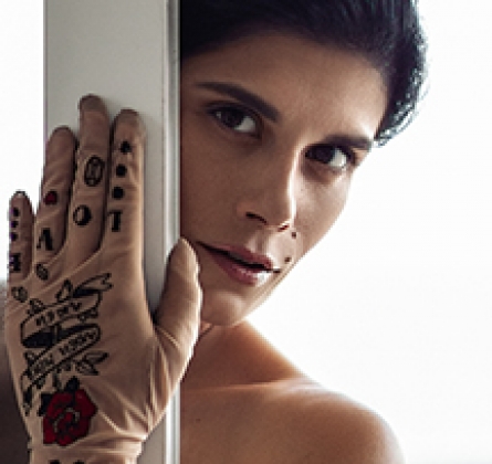 Сола Монова